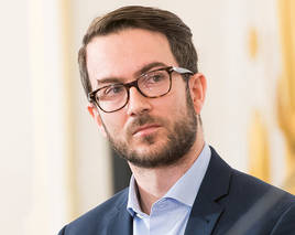 Wer wünscht Johannes Frischmann zurück?