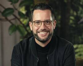 „KI führt hoffentlich zu einer Sinnkrise der PR“