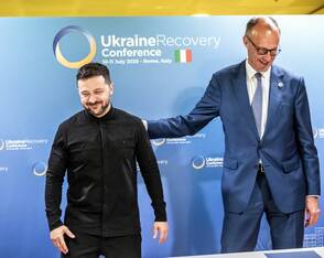 Wiederaufbaukonferenz für die Ukraine in Rom - Merz trifft Selenskyj