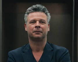 Kayhan Özgenç: Vom Enthüller zum Berater