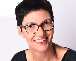 10 Bausteine für Journalistinnen und Journalisten als Podcast-Anfänger