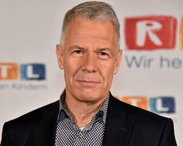 Ausgerechnet zum Jubiläum: RTL-Anchorman Peter Kloeppel hat Corona und trinkt Kamillentee