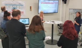 Kommunikationsverantwortliche diskutieren über interne Kommunikation
